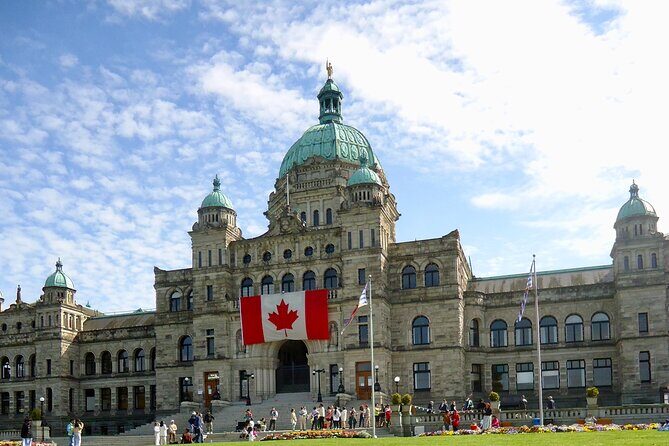 Victoria Private Tour Visiting City and Butchart Gardens - Timing and Pickup: How the 4–5 Hours Really Works