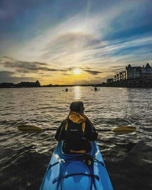 Victoria: Sunset Kayak Tour - Meet Karen, your on-the-water guide, and how the small group helps