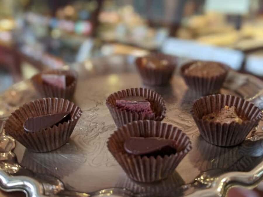 Victoria: The Ultimate Chocolate Tour - The Chocolate Project: rare bars and how chocolate is made