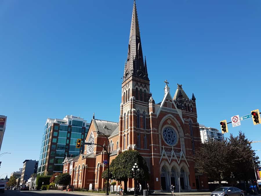 Victoria: The Ultimate Chocolate Tour - A stroll past Blanshard and Fort, then into the downtown chocolate stretch