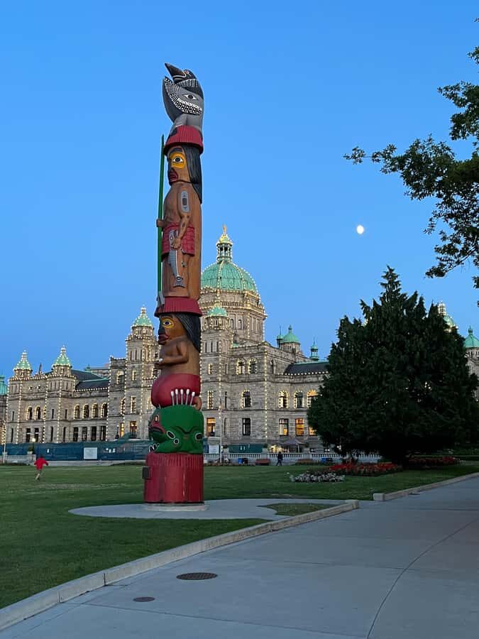 Victoria: Tips-Based City Highlights Walking Tour | 2.5-Hour - Chinatown stops that make the area make sense