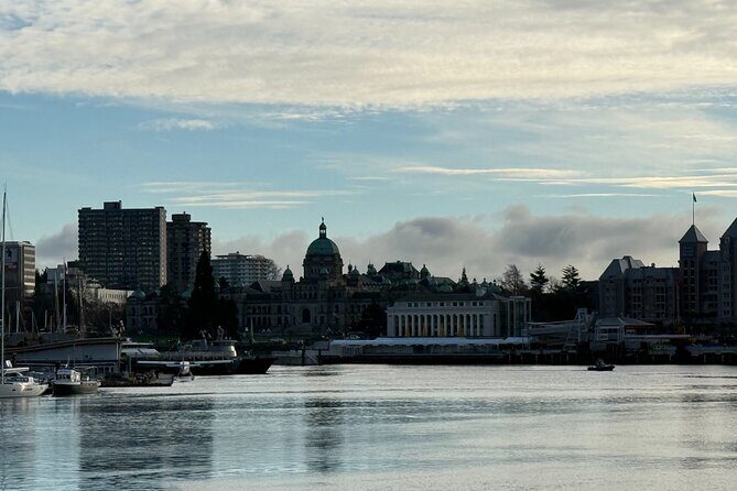 Victoria Vistas and Views Progressive Food Tour - Stop One at the Inner Harbour: Appetizer Course and Terrace Energy