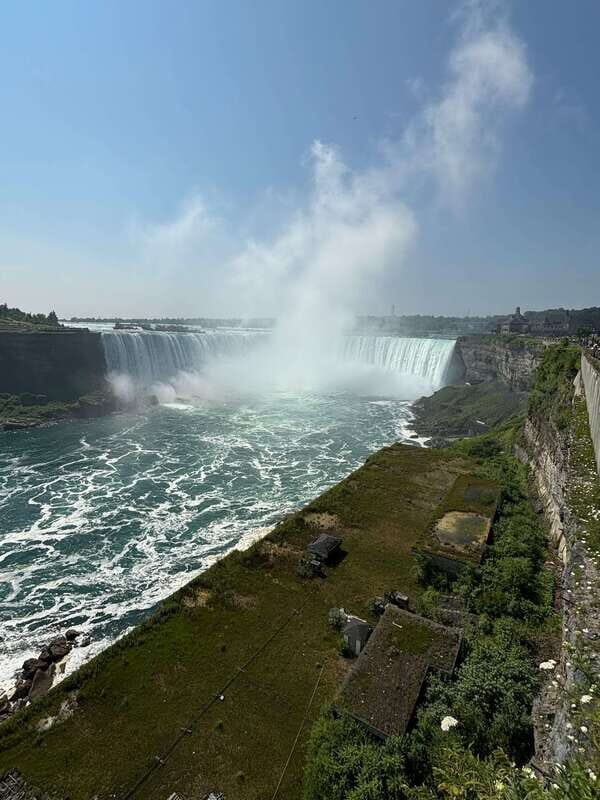 Walking Tour of Niagara Falls Canada and Hornblower Boat - Quick hits