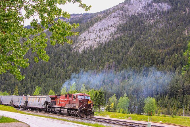Waterfalls, Lakes & Hidden Gems – Yoho Adventure from Calgary - Field, BC lunch time: a breather in a mountain town