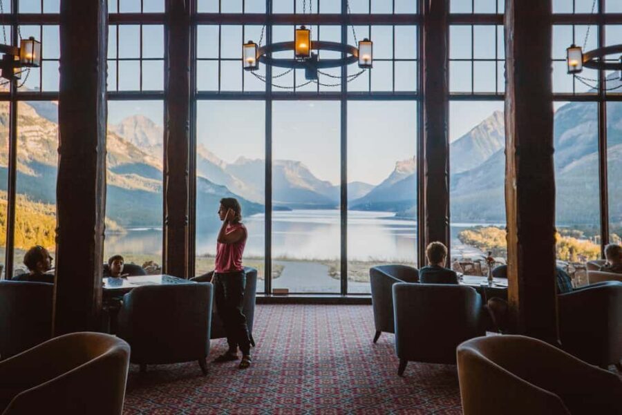 Waterton National Park: Lakes & Mountains Day Tour - Waterton Lakes National Park in 60 minutes: best way to use the time