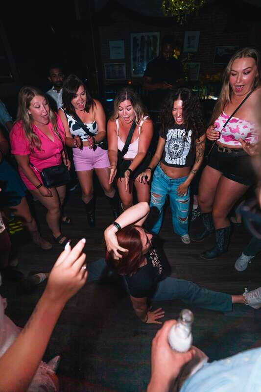 West Coast Party Crawl - Route B - Who should book this crawl, and who should skip it