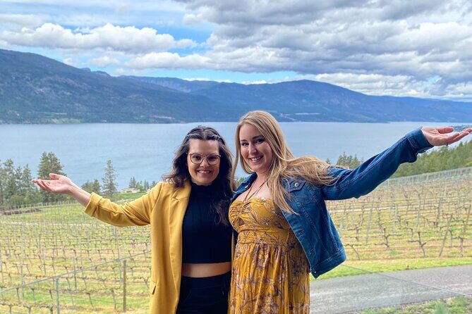 West Kelowna Half-Day Guided Wine Tour With 4 Wineries - Entering the Okanagan rhythm with a tight 4-hour schedule