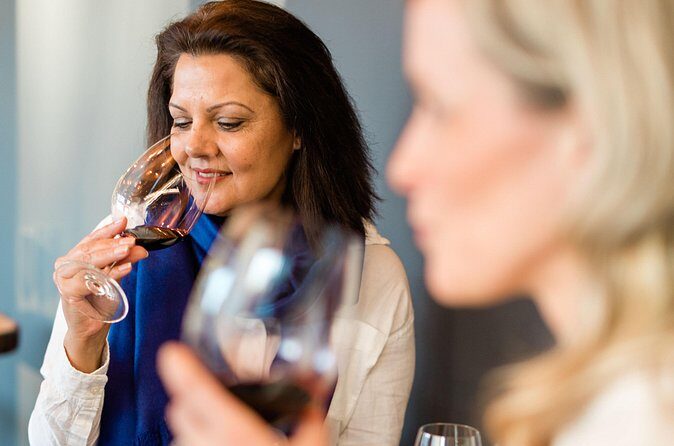 West Kelowna Wine Tour - Classic - 4 Wineries - Price and value: what $293.11 per person is really covering