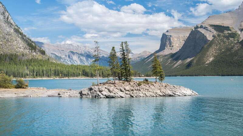 Western Canada Self-Driving Audio Guide English and German - How an Audio Map Changes a Western Canada Road Trip