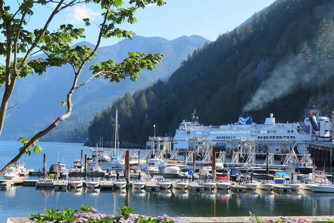 Whistler 1-Day Tour from Vancouver (Chn&Eng) - Stawamus Chief Provincial Park: Hike Energy Without Overcommitting