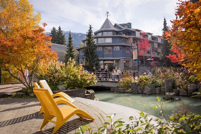 Whistler and Sea to Sky Gondola, a Fire and Ice Discovery Tour - Tantalus Glacier viewpoint: the short stop that’s all about the photo