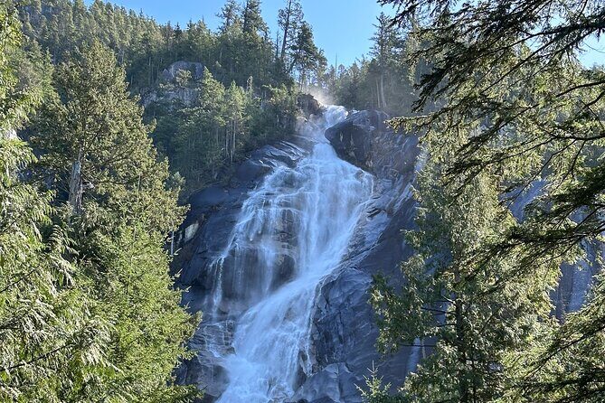 Whistler and Sea to Sky Gondola, a Fire and Ice Discovery Tour - Shannon Falls Provincial Park: the waterfall stop that can be weather-sensitive