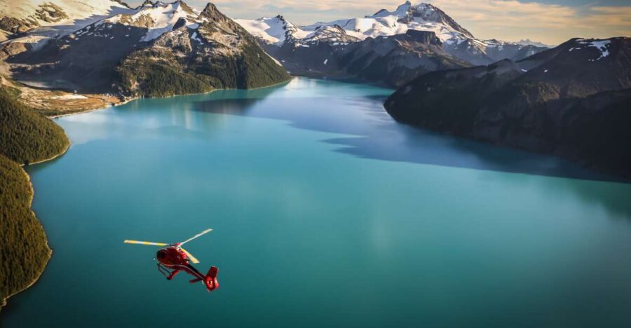 Whistler: Glacier Helicopter Tour and Mountain Landing - From Whistler Valley to the Coast Mountains: The Main Flight Segment