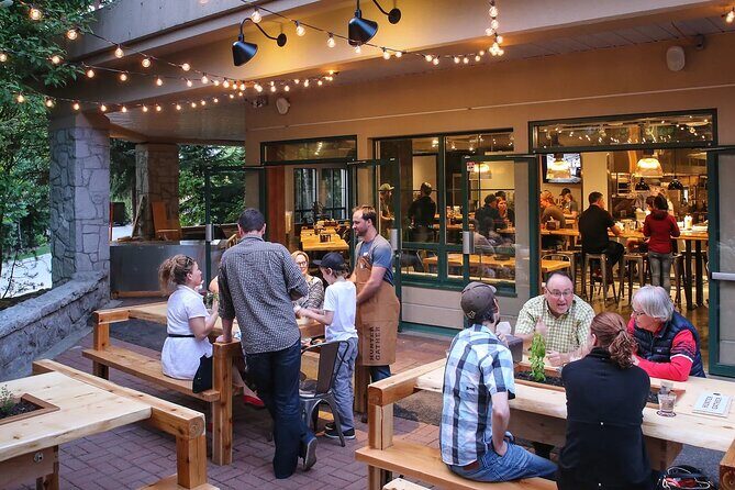 Whistler Guided Lunch Tour - 4 Restaurants in 1 Fun Afternoon - Stop 1 at the lounge: garden salad and a 3oz wine option