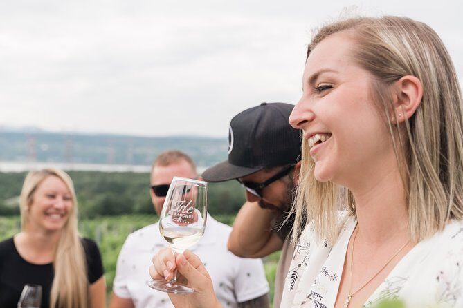 Wine Tasting on Ile d'Orleans - Stop 3 at Isle de Bacchus Vinery: the longer stop with river-valley views