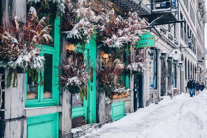 Winter Express: Old Montreal Highlights Walking Tour - The Smart Finish: Ending at Bonsecours Market