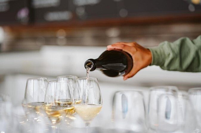 Winter Wine Escape - Who This Winter Wine Escape Fits Best