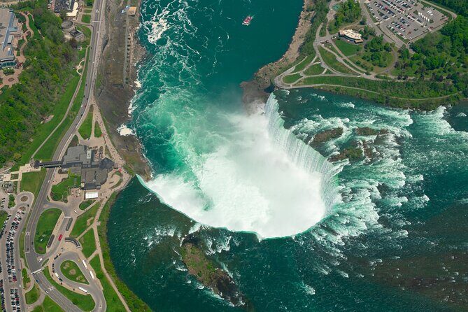 World Famous Boat Cruise with Historical Walking Tour and more - Photo Breaks and Brink Lookouts: Where the Falls Really Own the Frame