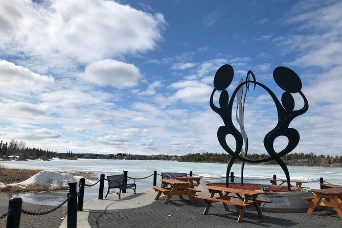 Yellowknife City Tour + Nature's North Wildlife Gallery - Key highlights worth planning around