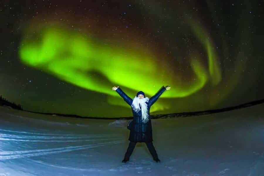 Yellowknife Full Day Tour for Aurora Borealis Northern Light - Old Town, Bush Pilots’ Monument, and Legislative Assembly Stops