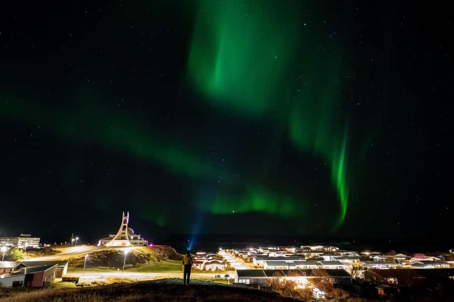 Yellowknife Full Day Tour for Aurora Borealis Northern Light - Prince of Wales Northern Heritage Centre: Optional Cultural Workshop Time