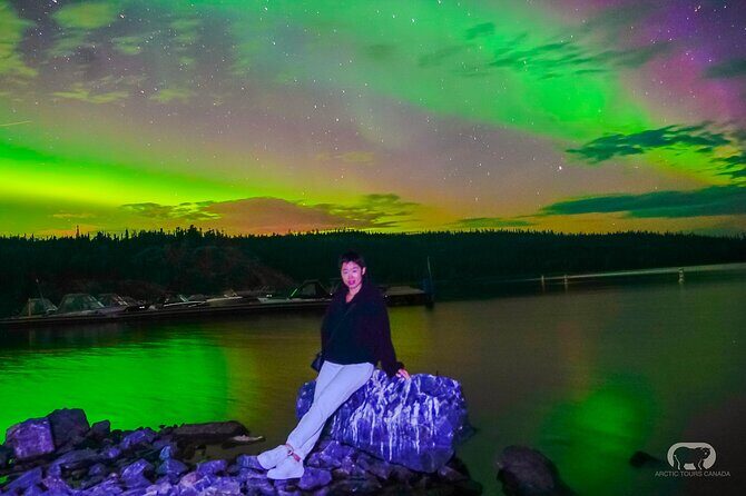 Yellowknife Private Northern Lights Tour with Transportation - Price and value: what $611.68 buys for up to four