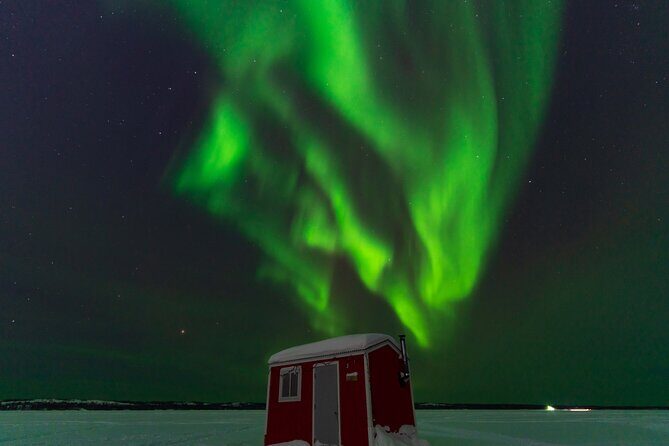 Yellowknife Winter 5 Days 4 Nights: Aurora and Day Activities - Day 3: Snowmobile time, a mini city tour, then cabins on a frozen lake