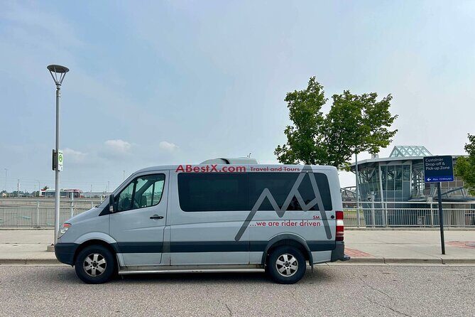 YYC Calgary Private Shuttle to Canmore, Kananaskis & Banff - The scenic drive to Canmore: photo stops you can actually use