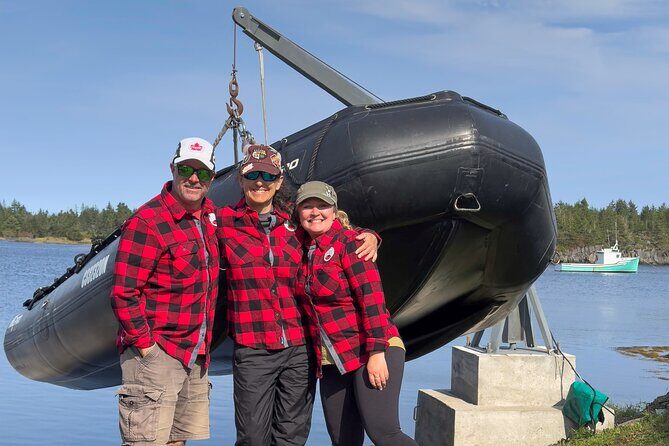 Zodiac Coastal Tour with Naturalist Guide: Lunenburg - The Lunenburg Historic District Stop: A Quick Culture Check Without Dragging Time