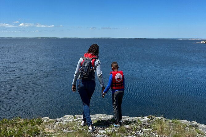 Zodiac Coastal Tour with Naturalist Guide: Lunenburg - Wildlife Spotting on the Water: Seals, Birds, Eagles, and Sometimes More